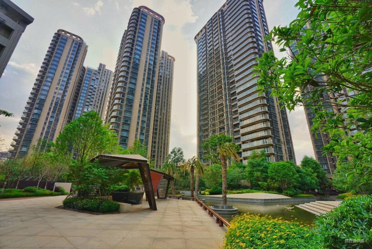 9平方米,山海湾1号二手房,400万,4室2厅,2卫,194.9平米-昆明安居客