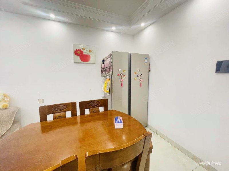 次新小区 文一名门学府 精装三房 配套齐全 交通便利 急卖