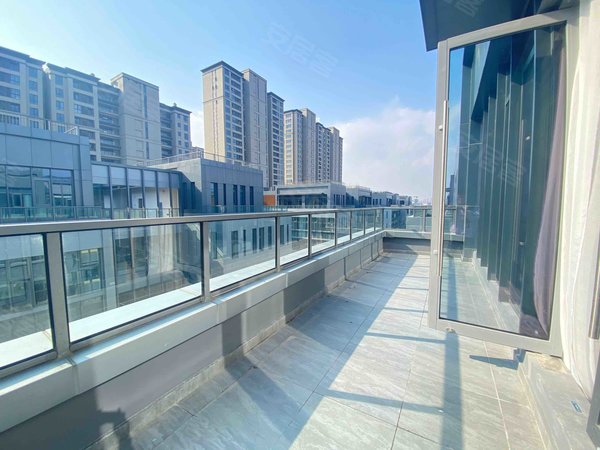 杭州西湖转塘禹洲滨天地近滨江  转塘禹洲滨天地 整租一室带大阳台