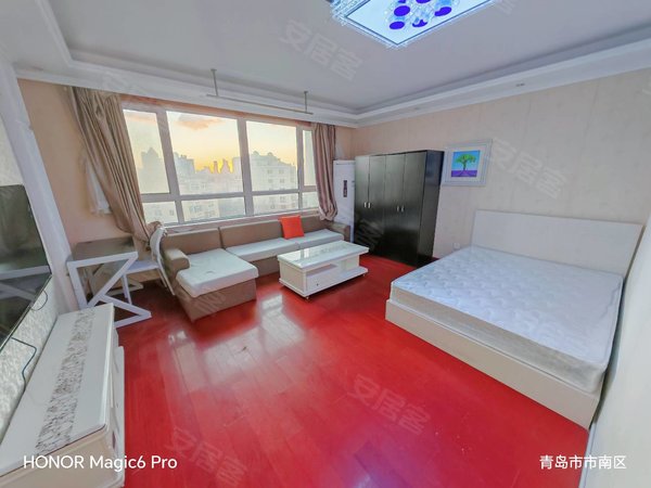 青岛市北镇江路宁夏路小区(市南)软件园 元宇宙 青岛卫校 逍遥军邸 中海银海 电梯南向主卧出租房源真实图片