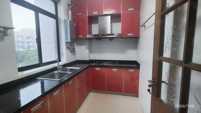 临万达,2公里 旁好楼层拎包住,绿地金卫新家园(2208弄)二手房,129万,2