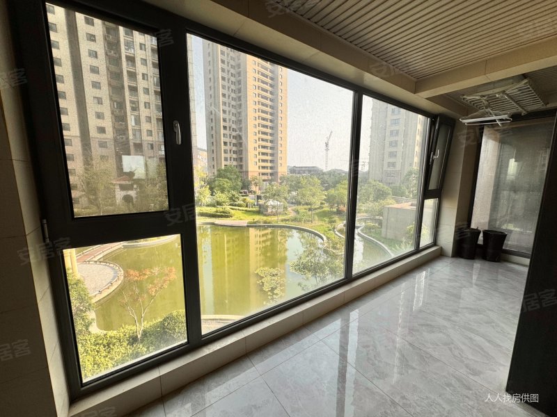 没住过 双阳台落地窗,山湖湾二手房,109万,4室2厅,1卫,140平米-徐州