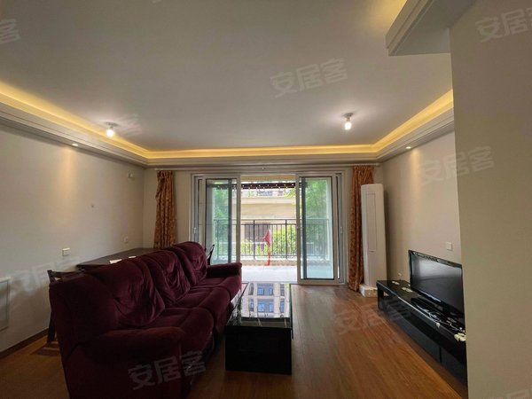 【多图】保利玲玥公馆,奉城租房,蓝湾保利3房2卫,电梯房,小区环境好