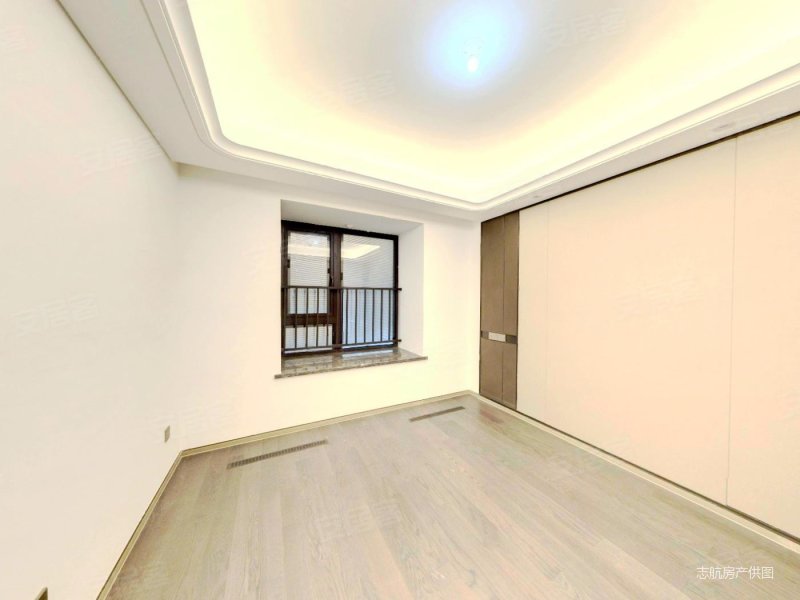 海曙金茂府三恒系统(储能丽园)次新小区