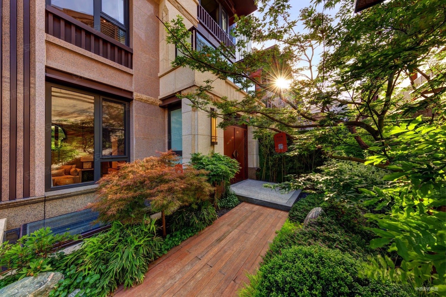 棠颂别院5室3厅5卫320㎡南810万