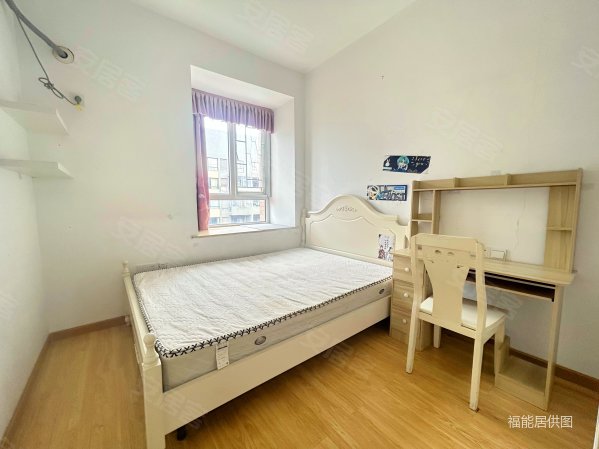 惠风同庆花园蜜糖镇 近地铁 精装修 三方户型 楼层采光很好