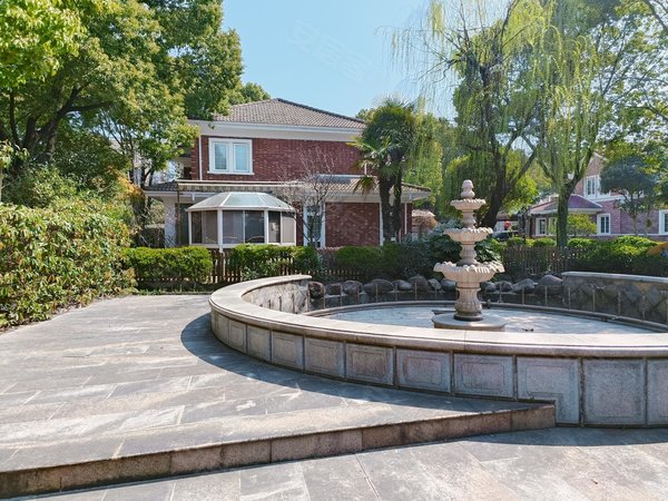 上海浦东航头东方夏威夷东方夏威夷独栋别墅 270平米,5房 近尚德,近