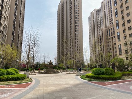 保利金香槟优点,不足,保利金香槟怎么样,保利金香槟周边房产中介经纪