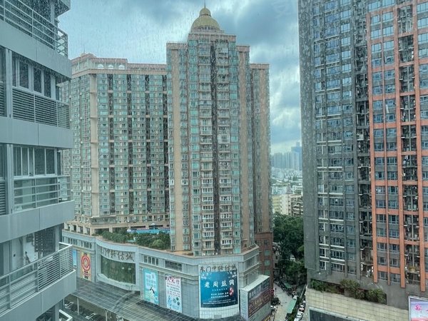 深圳罗湖东门佳兆业新世界大厦a眞实房源 3号线 晒布地铁b口 电梯阳台