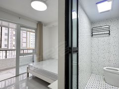 南京建邺奥南油坊桥3号口 莲花新城嘉园精装阳台主卧独卫 近小米 可办房补出租房源真实图片