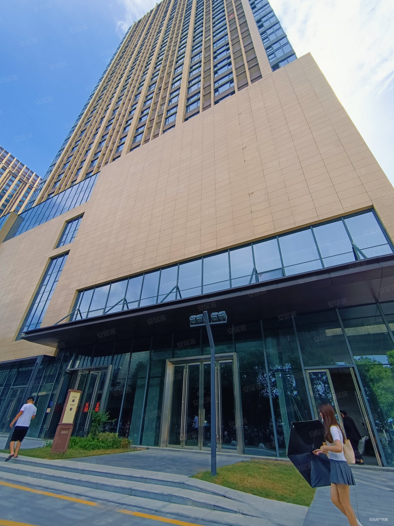 房东包税朝南东边户采光好悦尚奥莱旁天一地铁口天一公馆公寓