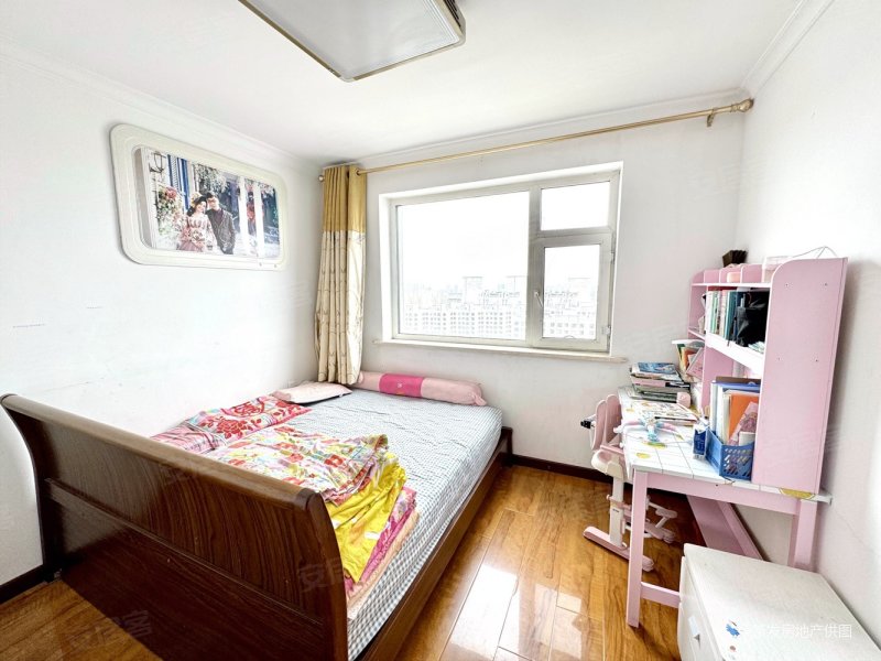 地铁2号线丨精装修婚房丨小三室改善户型丨亚泰梧桐公馆