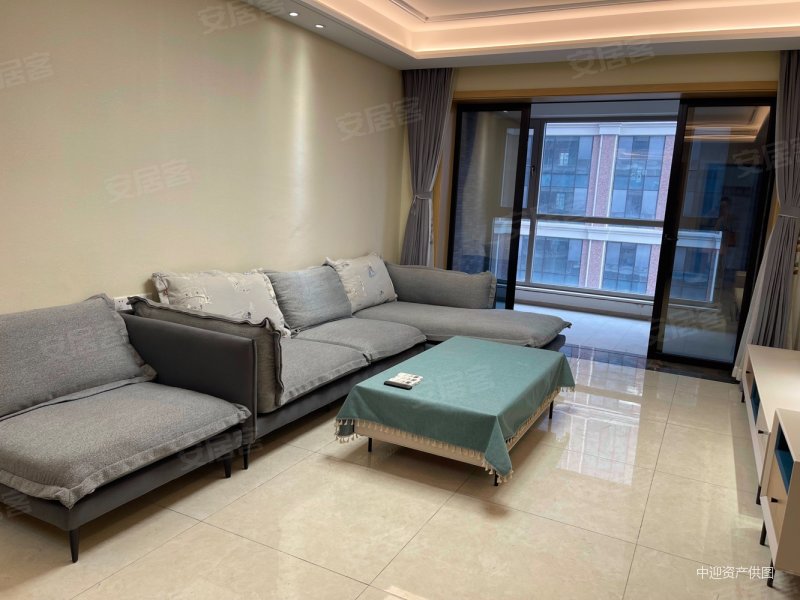 香澜半岛3室2厅2卫86.08㎡南北138万