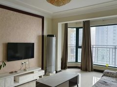 五家渠人民路人民北路恒大精装两居室,包暖气费物业费,需年付,两个空调出租房源真实图片