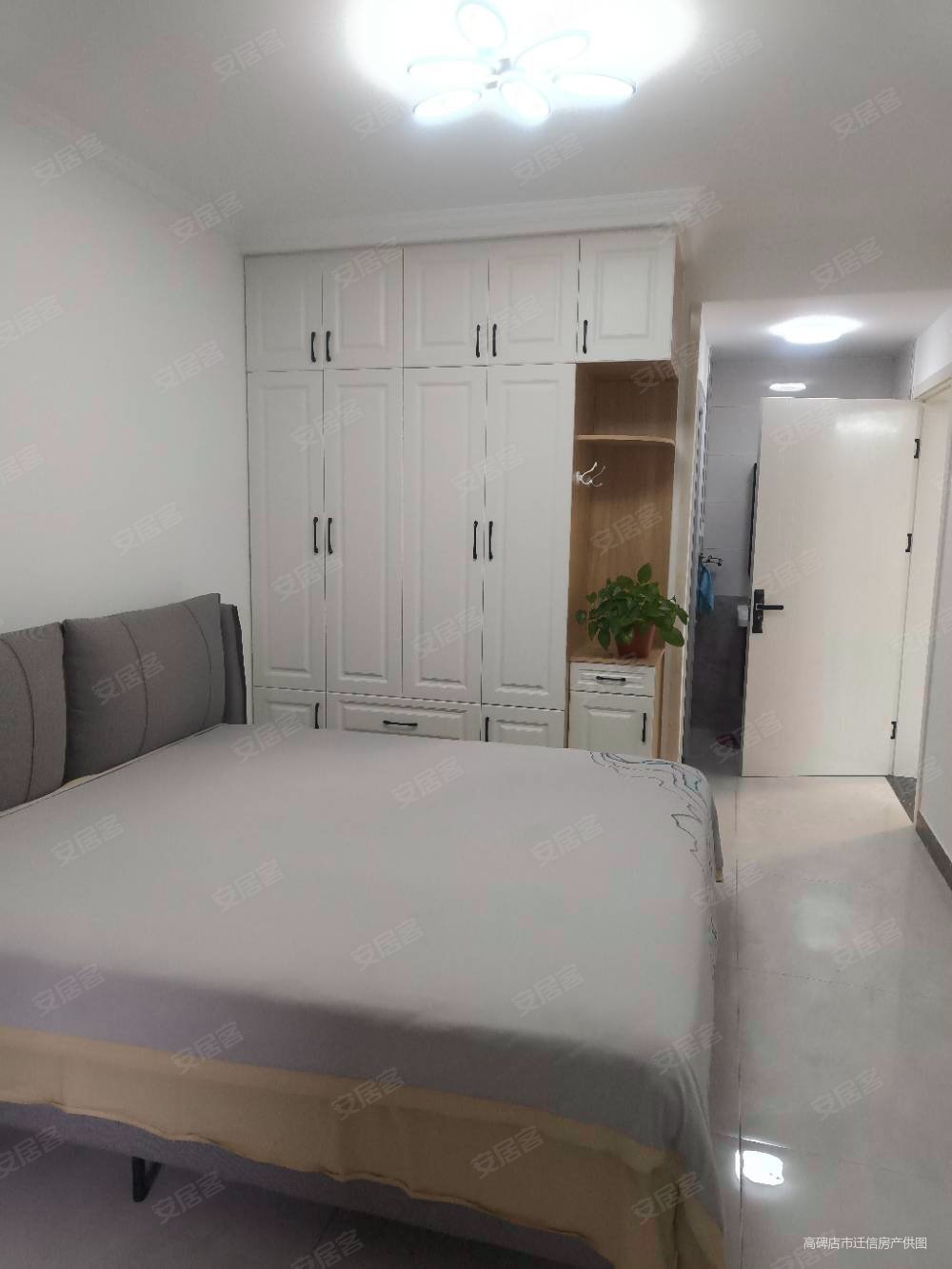 英伦名郡剑桥郡3室2厅2卫119㎡南北87万