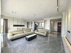 东莞南城西平中信森林湖兰溪谷 大平层 家电齐全 拎包入住4房3卫 随时看出租房源真实图片