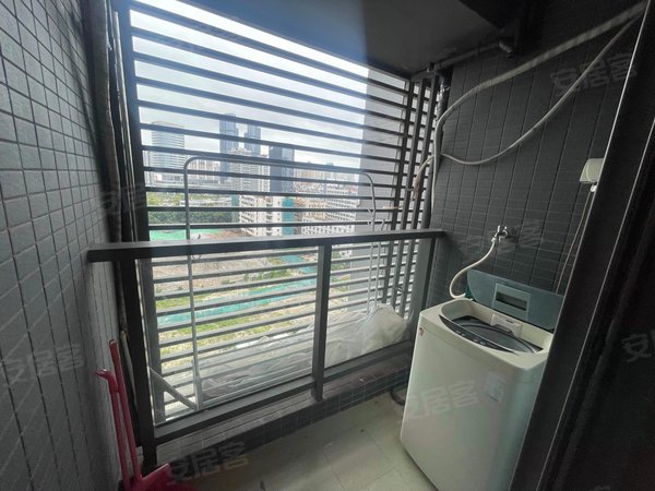 深圳南山南油南园枫叶公寓南园枫叶公寓2房一厅出租,领包入住,看房