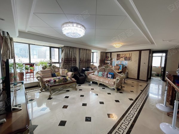 鲁商首府 3室2厅3卫 电梯房 精装修180平米,市南租房-青岛58安居客