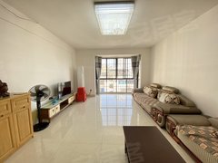 河池宜州宜州城区宜州公路局小区电梯中楼层4房2厅2卫配有家电家具出租房源真实图片