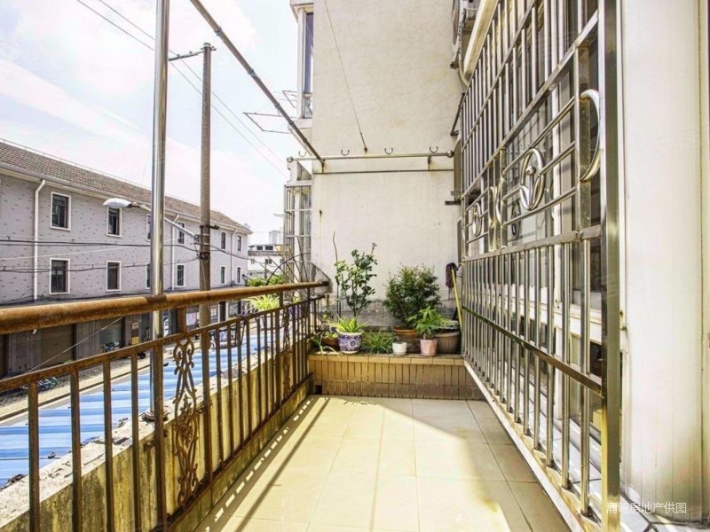 紫藤佳苑3室2厅2卫120.24㎡南北930万