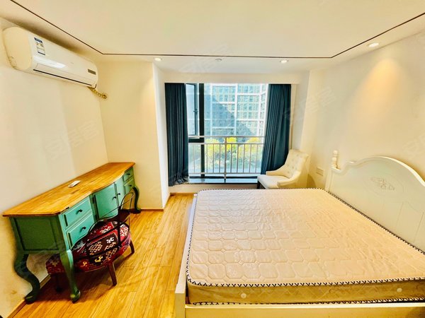 杭州西湖西溪龙湖西溪天街蒋村地铁口龙湖天街精装公寓出租房源真实