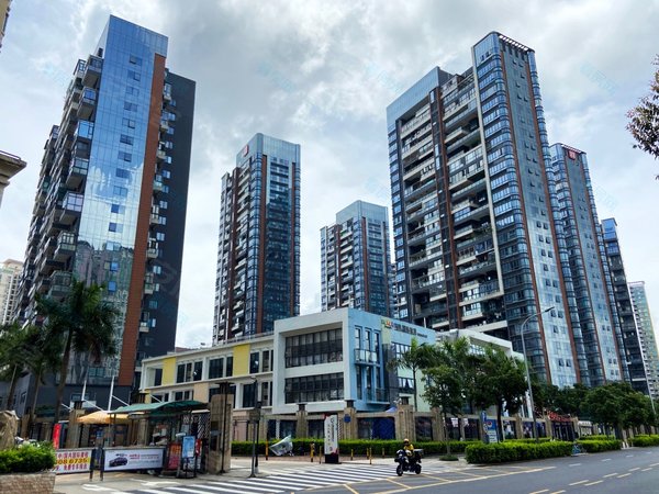 深圳福田香蜜湖天御香山花园天御香山花园 4室2厅2卫 板式结构,车位