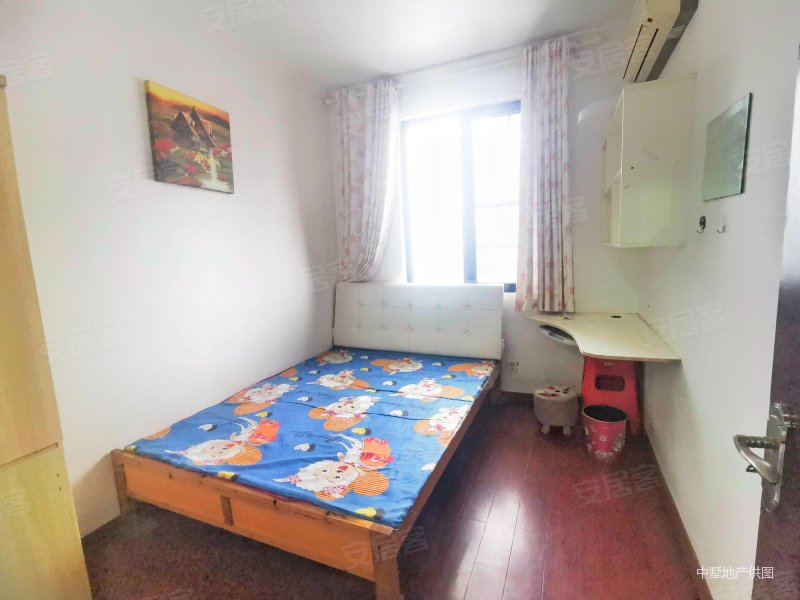 锦绣大地城(一期) 出行方便 停车方便 小三居 高绿化