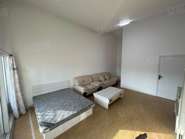 大连沙河口西安路振工街小区超大空间南向带阳台 近西安路 联合路 长江路 包网押一付一出租房源真实图片