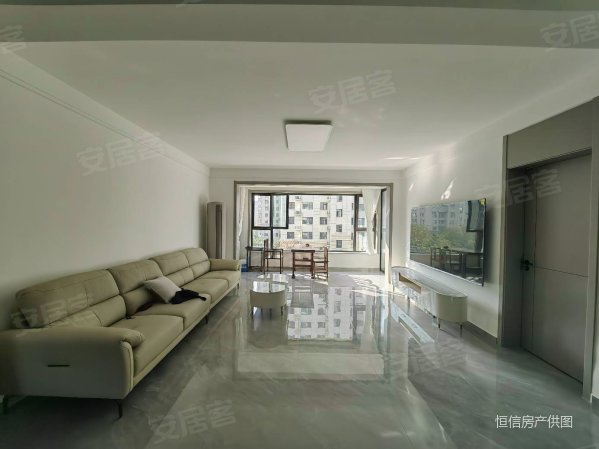 恒信城投伯爵公馆(临朐)4室2厅2卫143㎡南北127万