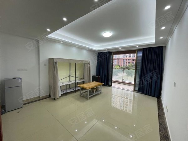 近百泰外环14号线亚迪三村二居精装修购物交通快出租房源真实图片