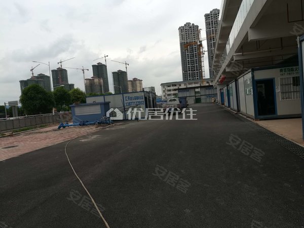 南宁良庆良庆镇五象兴和广场五象兴和广场 家具家电齐全 拎包入住出租