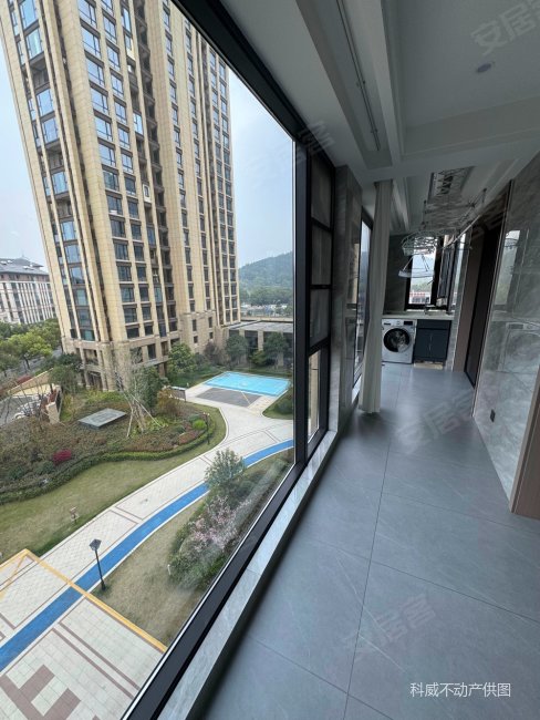 江滨江景苑不是独栋自住精装修品牌家具家电送车位绿城物业