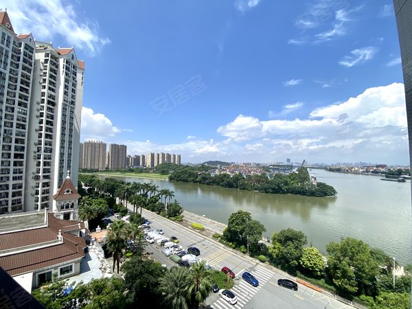 广州番禺南浦锦绣半岛锦绣半岛西区 望江大户型 180平5个房间 双阳台