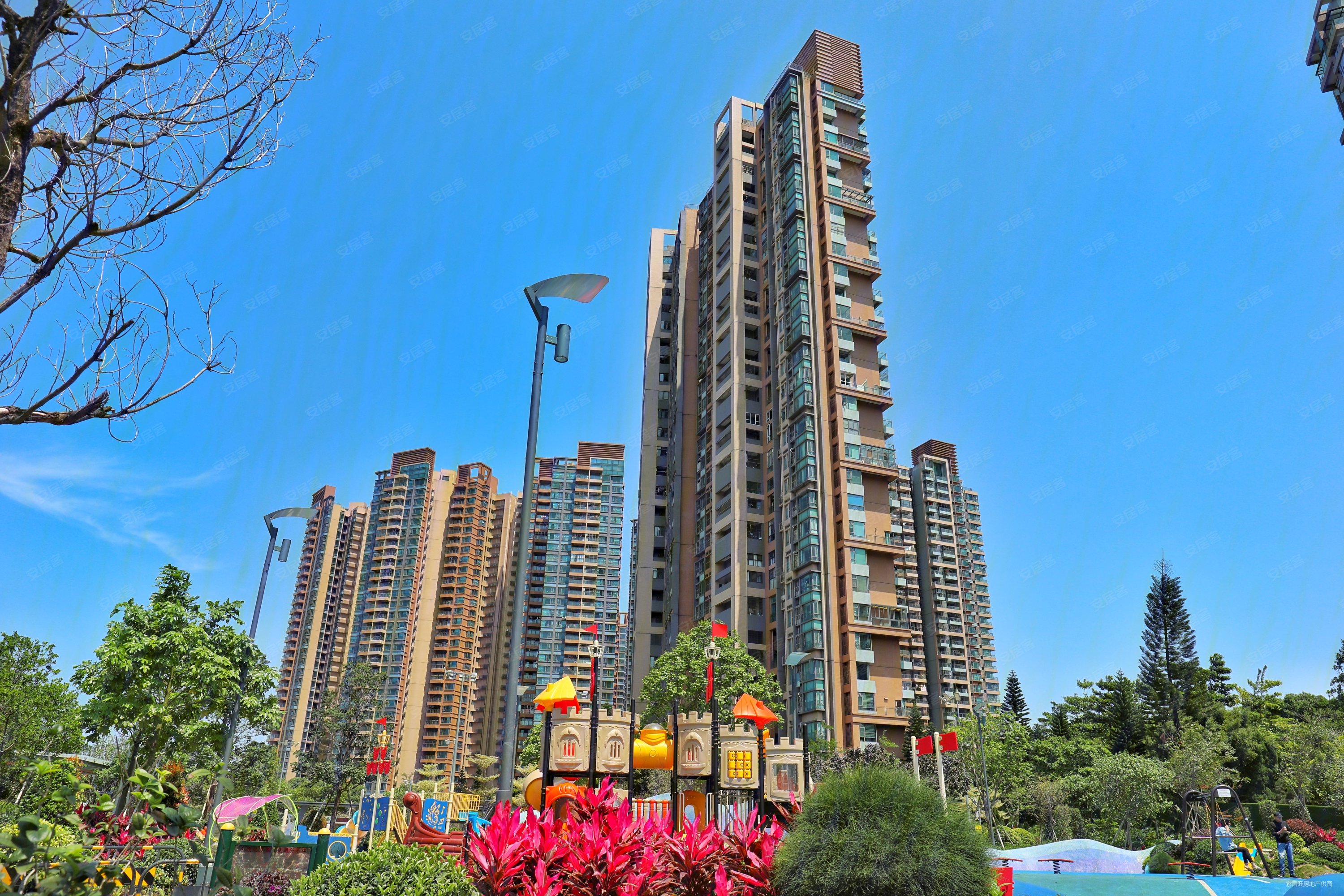 急卖双阳台新鸿基御华园南北对流3房2卫178万