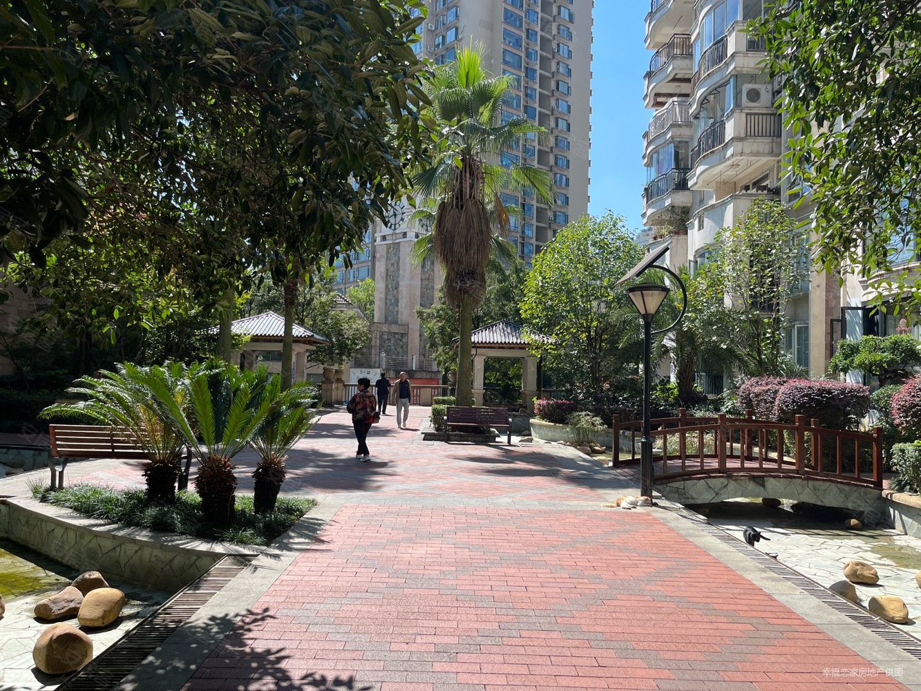 贵开路银海嘉怡花园步梯3楼正规三房两卫产权满二税费低