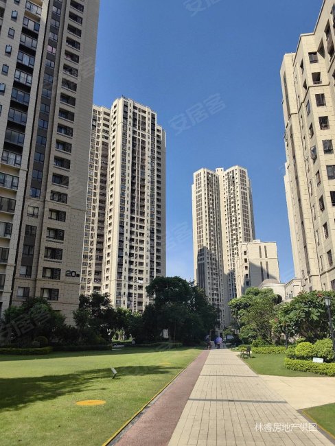 万科西江悦,大小区管理中间楼层全新未住过