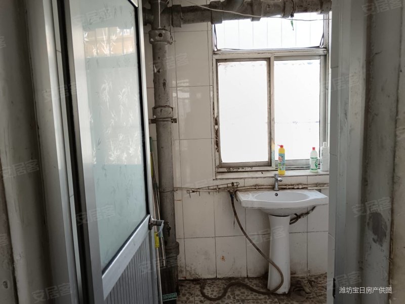 石门小区2楼近2小周边配套设施齐全房主急售价格可议