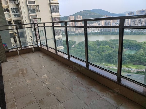 【多图】皇家滨城,南安市区租房,皇家滨城134平精装三房两卫租金2100