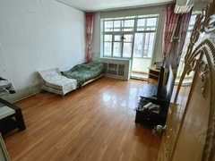 盘锦大洼兴隆三百鹤吉市场附近,步梯2楼,出行方便拎包入住,家电齐全看房方便出租房源真实图片