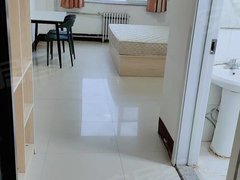 烟台开发区富士康(可短租)富士康附近大床房无中介费出租房源真实图片
