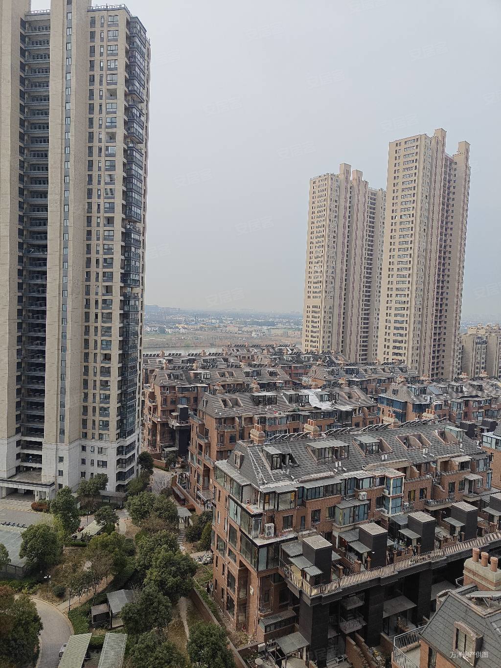 绿地滨江雅苑朝南大两房视野好可看江景急售随时可看房