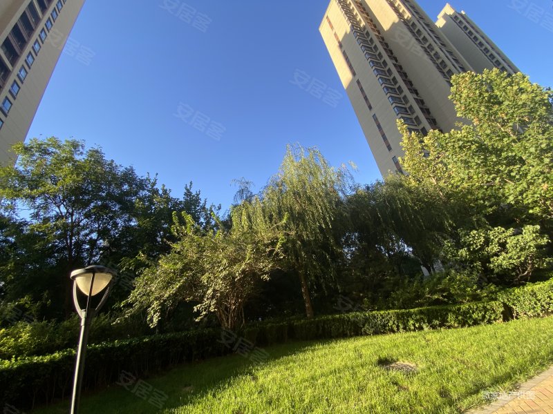 保利春天里2室2厅1卫84.73㎡南308万