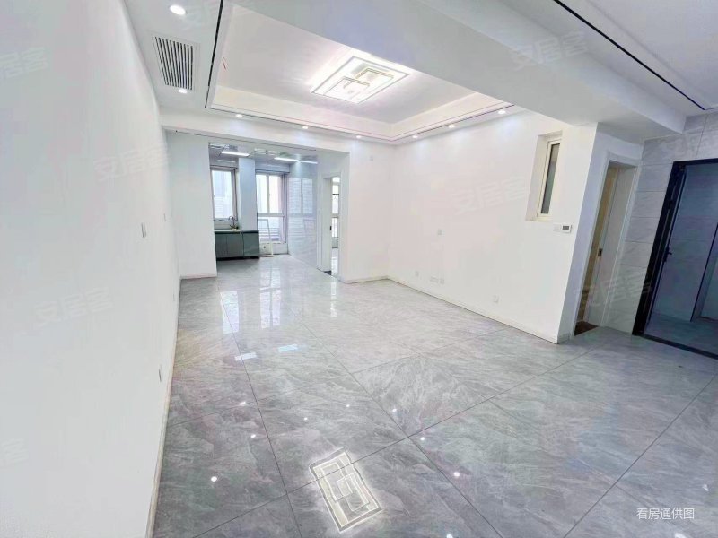 三桥大厦23层两室两厅一厨一卫现房