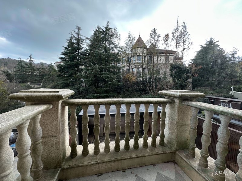 青岛房产网>青岛二手房>市北二手房>浮山后二手房>香山美墅(别墅)>800