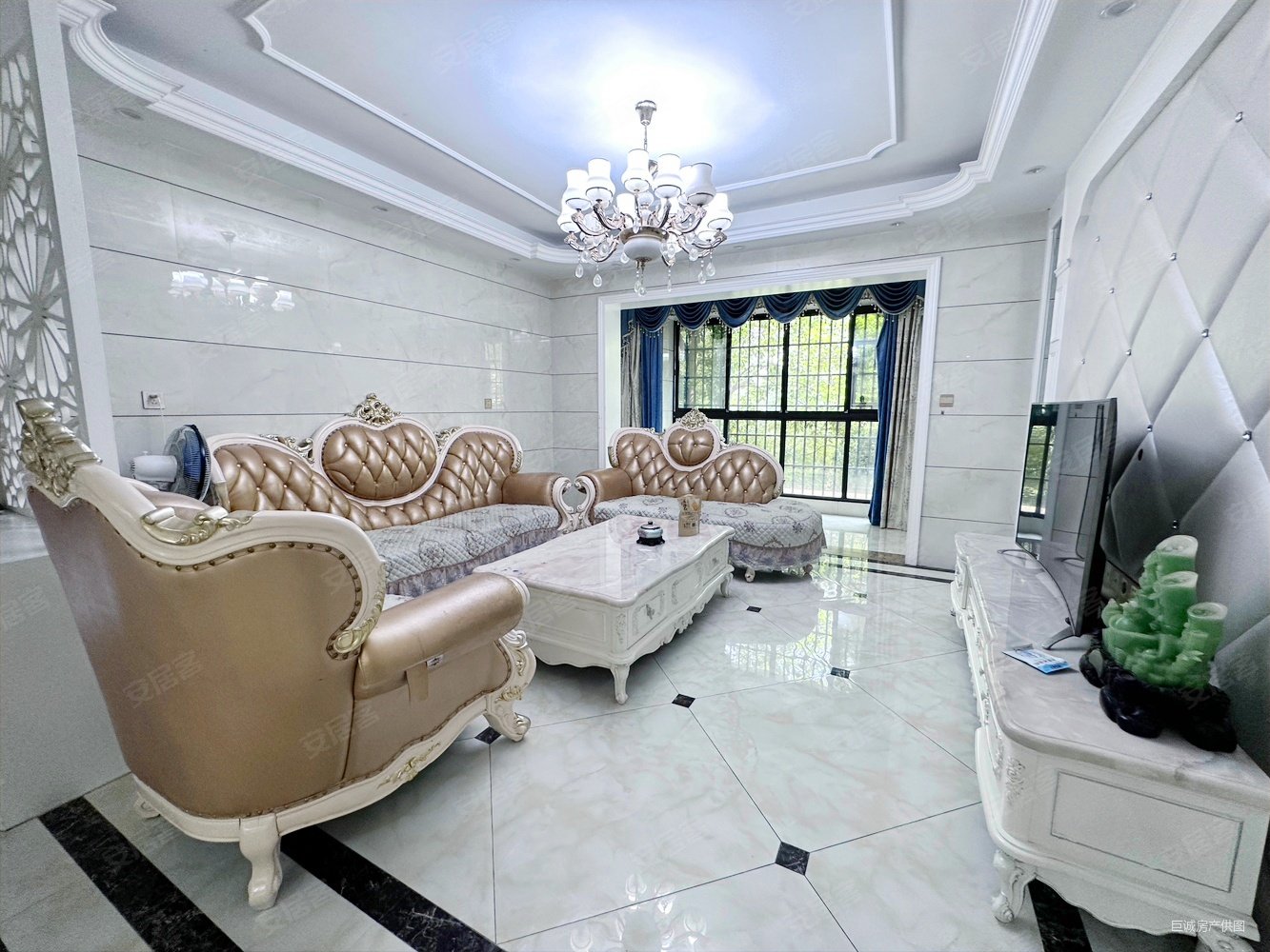 新月半岛4房2厅2卫141平带家电全屋中央空调售价73.8万