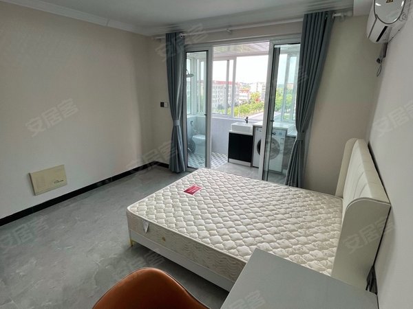 上海浦东曹路金海华城康平佳苑康平佳苑 出门就是636公交站 独立厨卫