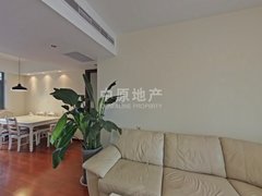 上海浦东联洋次新小区，小区中心位置，采光充足，领包入住出租房源真实图片