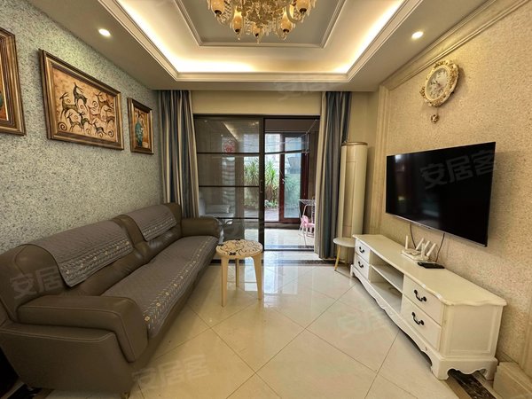 泉1612,凤岭北租房,带大露台 大两房 干净整洁拎包入住,青秀租房-南宁