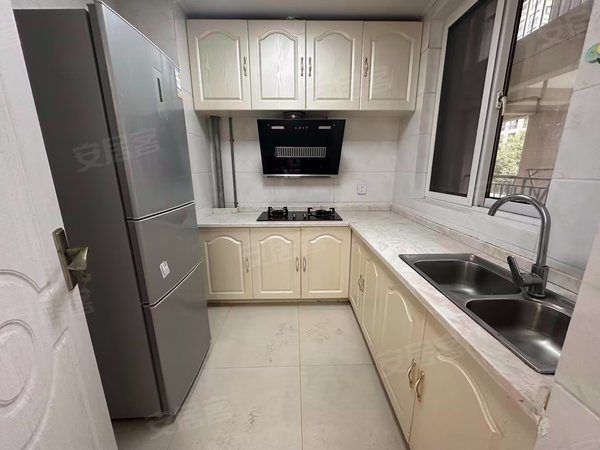 【多图】信达蓝爵,松江大学城租房,高档小区 万达商圈 直降500 可办