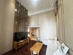 珠光新城国际 大三房 南向 商业公寓 可自主伴工 看房方便